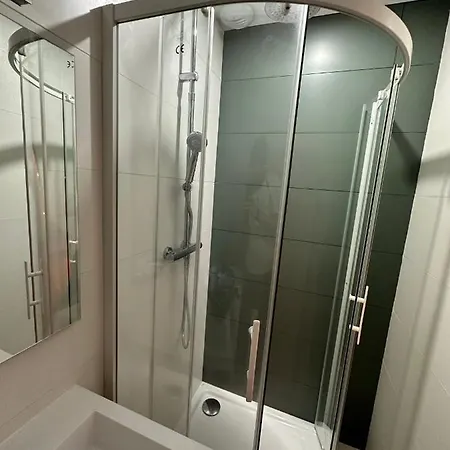 Apartment T2 Atypique Et Chaleureux *